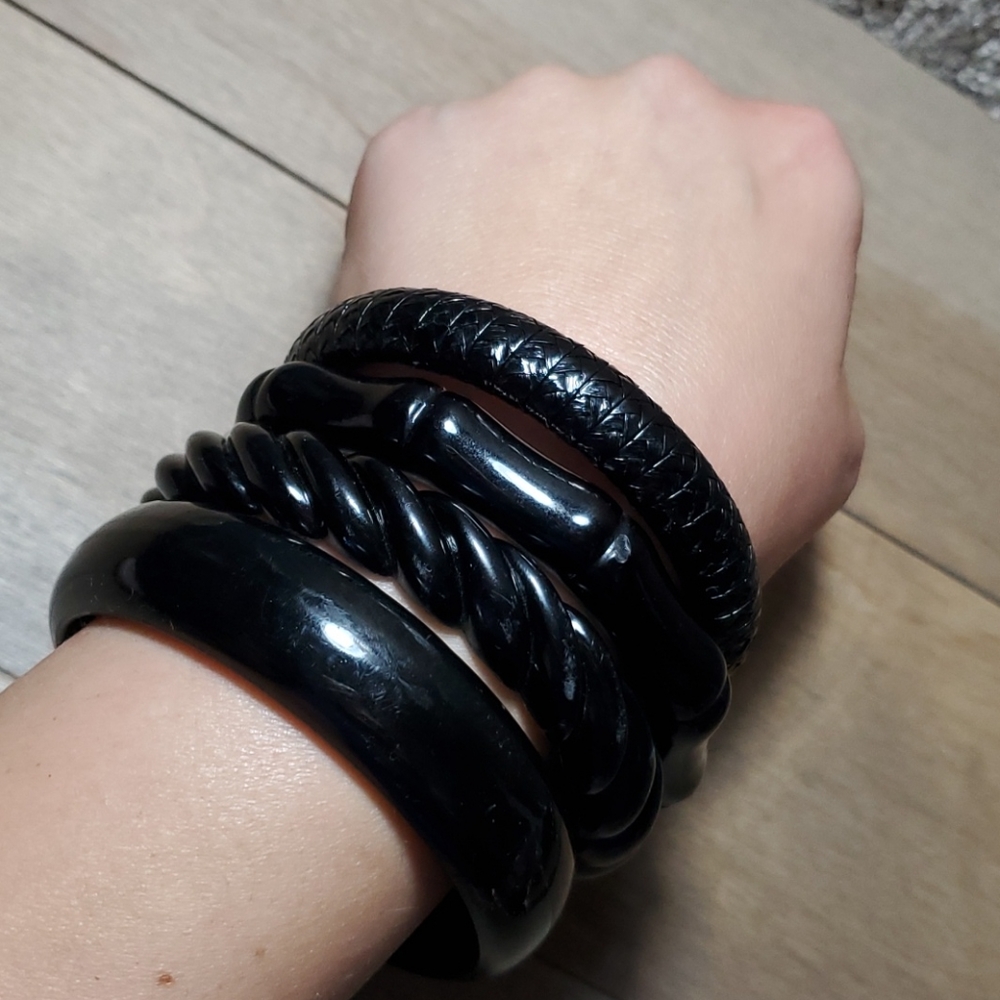 Black Bangle Bracelet set of 4